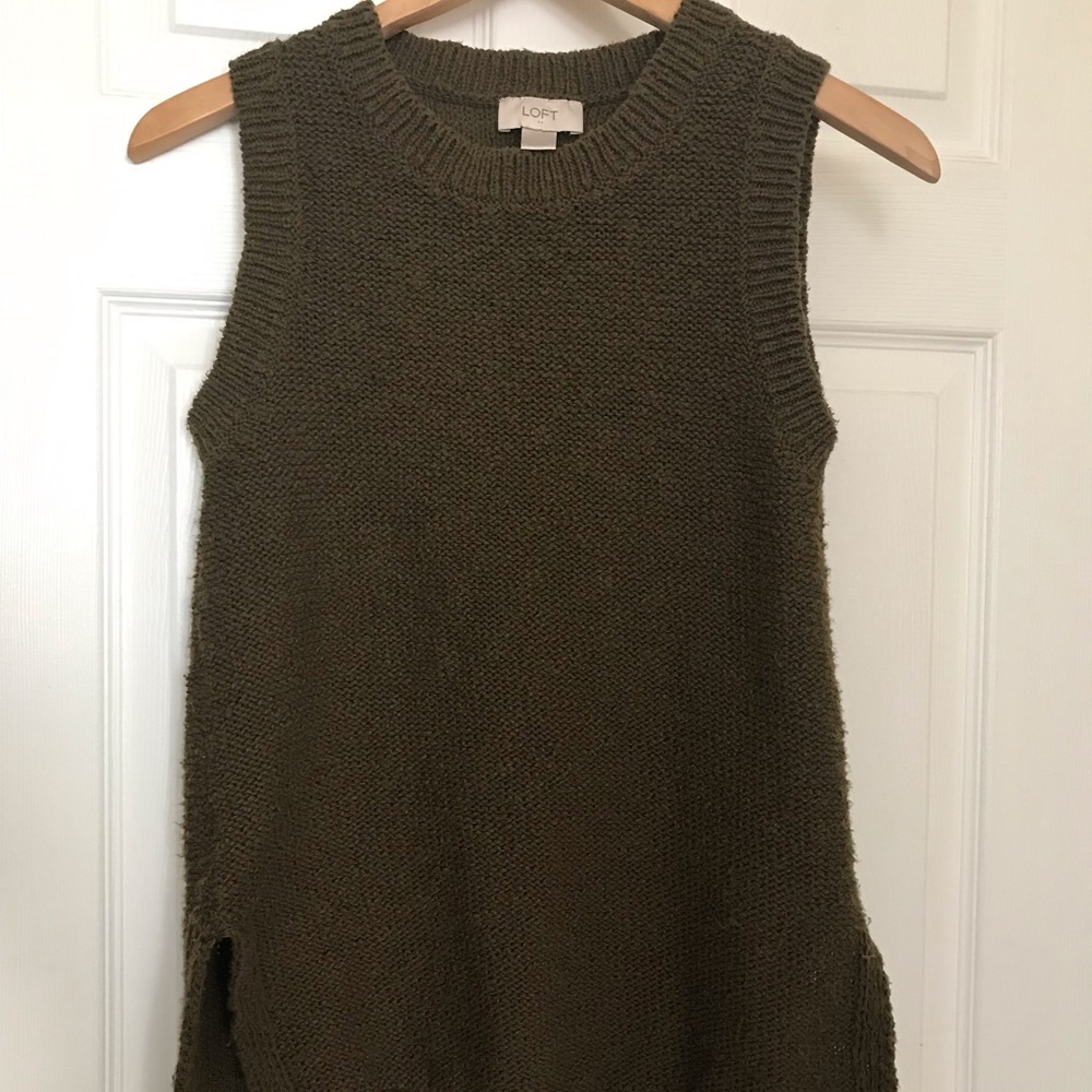 Loft tank top crew neck sweater!